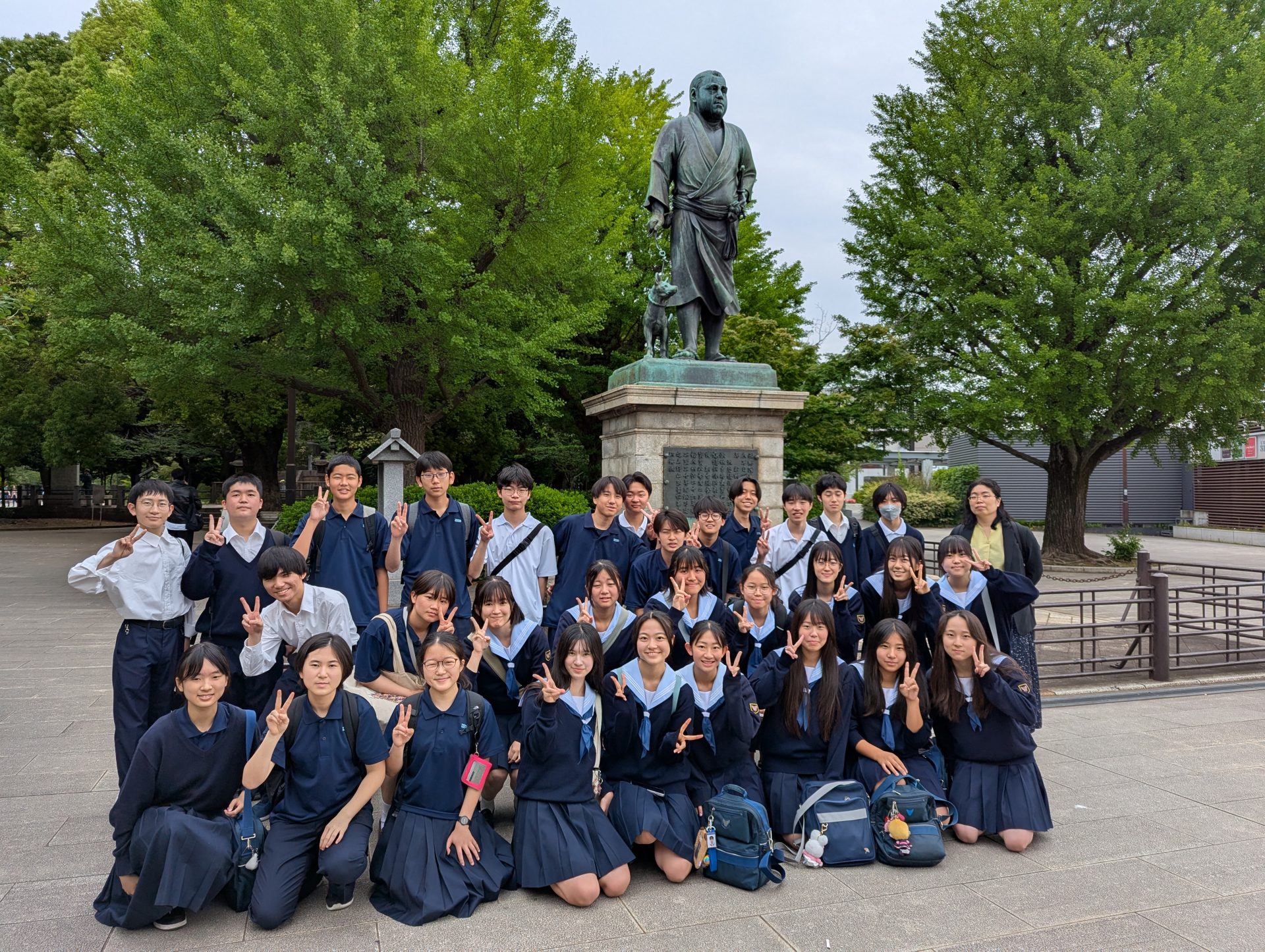 新品　横浜隼人中学高校　ネイビー ピーコート L 新品 横浜隼人中学高校 ネイビー ピーコート L