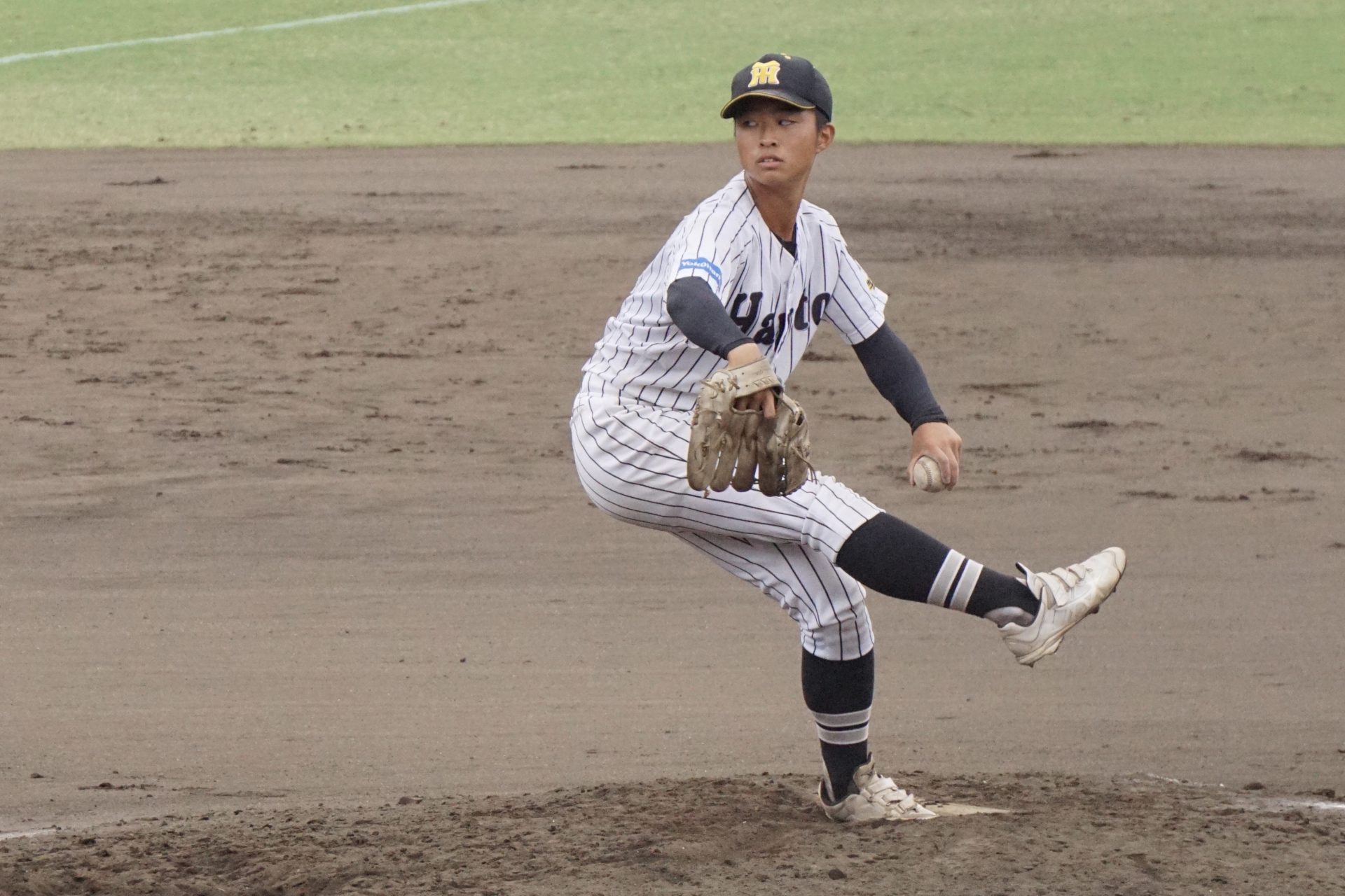 硬式野球部】白鳥拓海投手、本日「神奈川新聞」掲載 | 横浜隼人中学